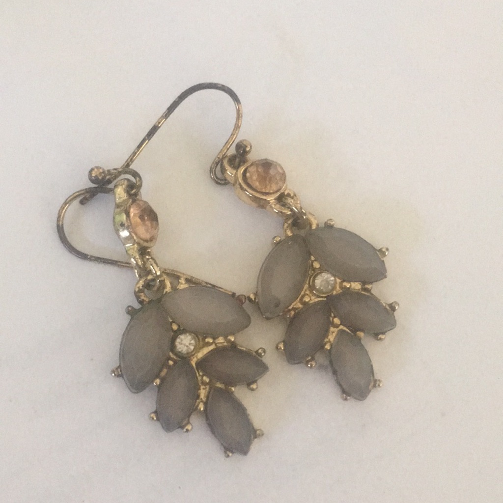 Gorgeous Lauren Conrad Blue Dangle Earrings Blue Gray Boho 10$